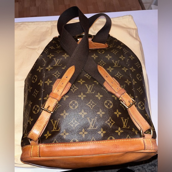 VINTAGE Authentic Louis Vuitton Montisouris GM Backpack with Dust bag - Picture 13 of 16